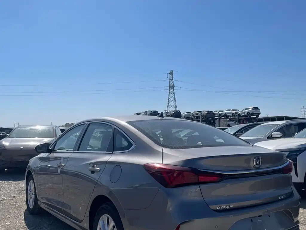 Changan Eado - фото 5