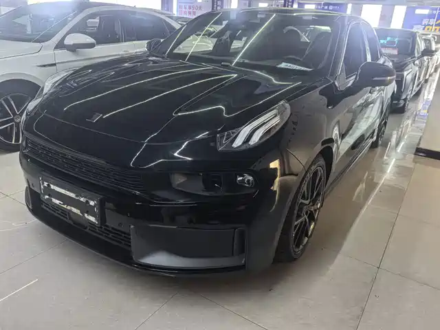 2019 Lynk & Co 03