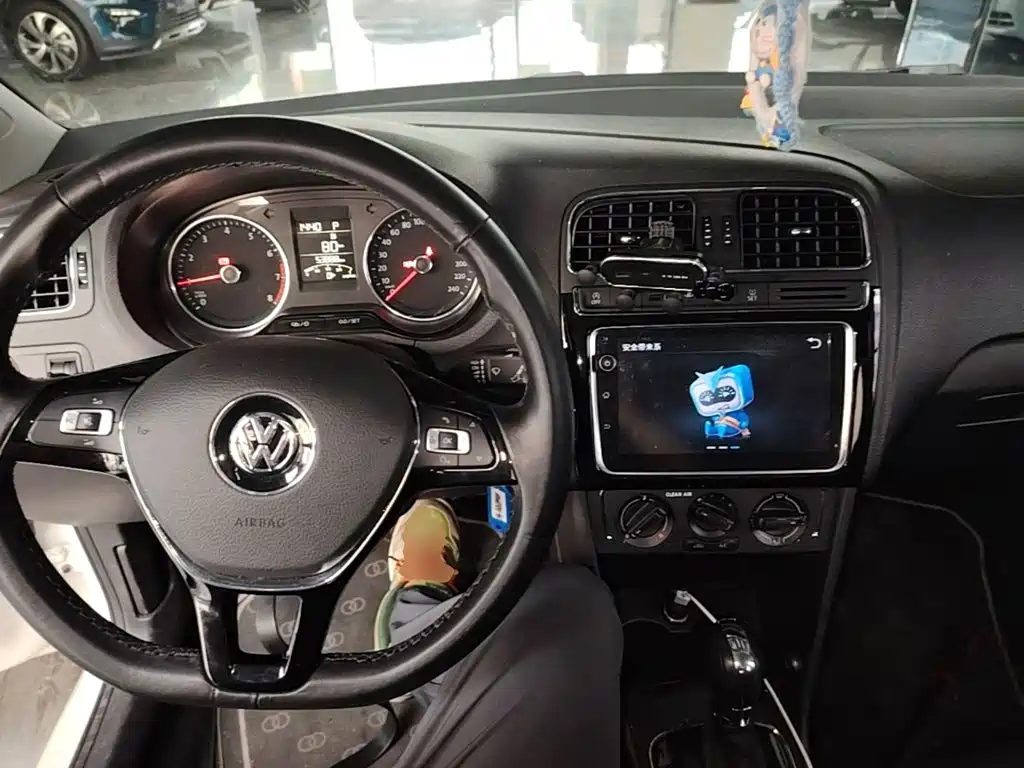 Volkswagen Polo — миниатюра 10