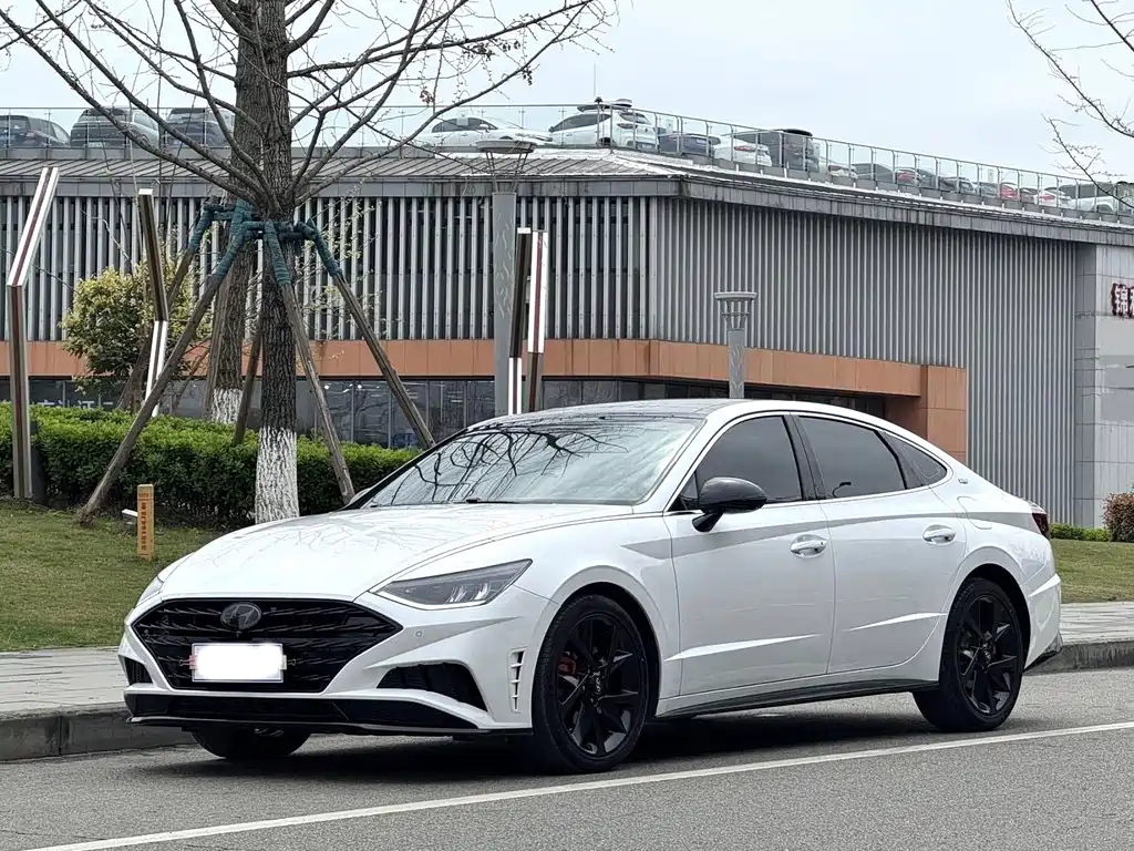 Hyundai Sonata 2022
