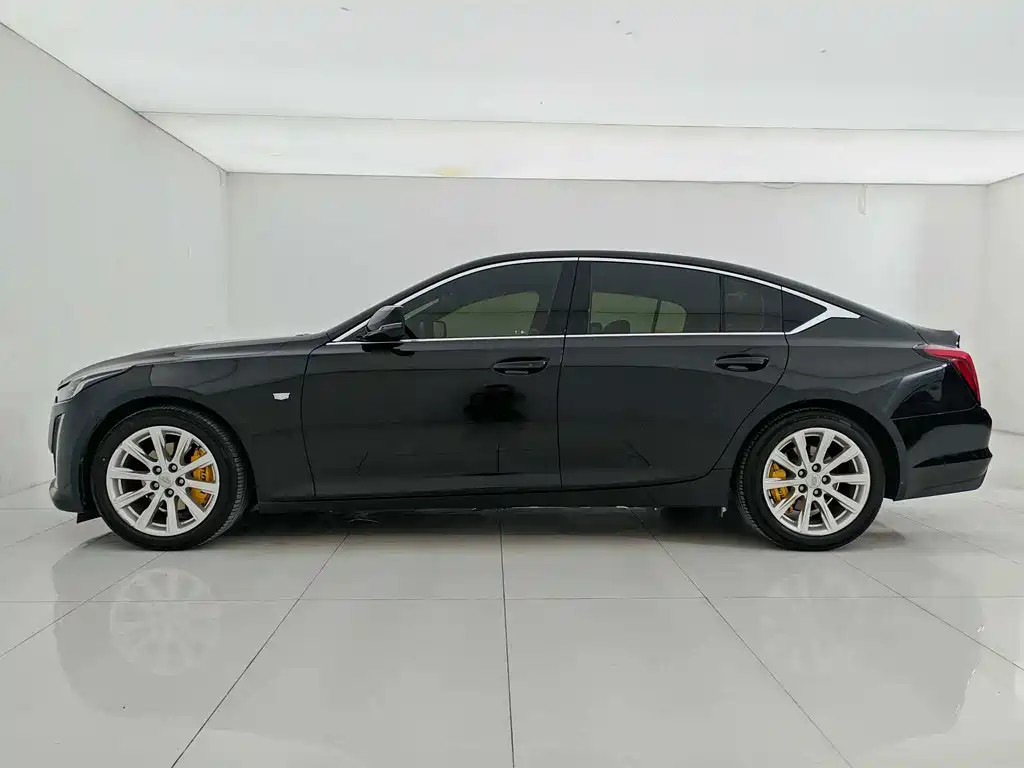 Cadillac CT5 — миниатюра 7