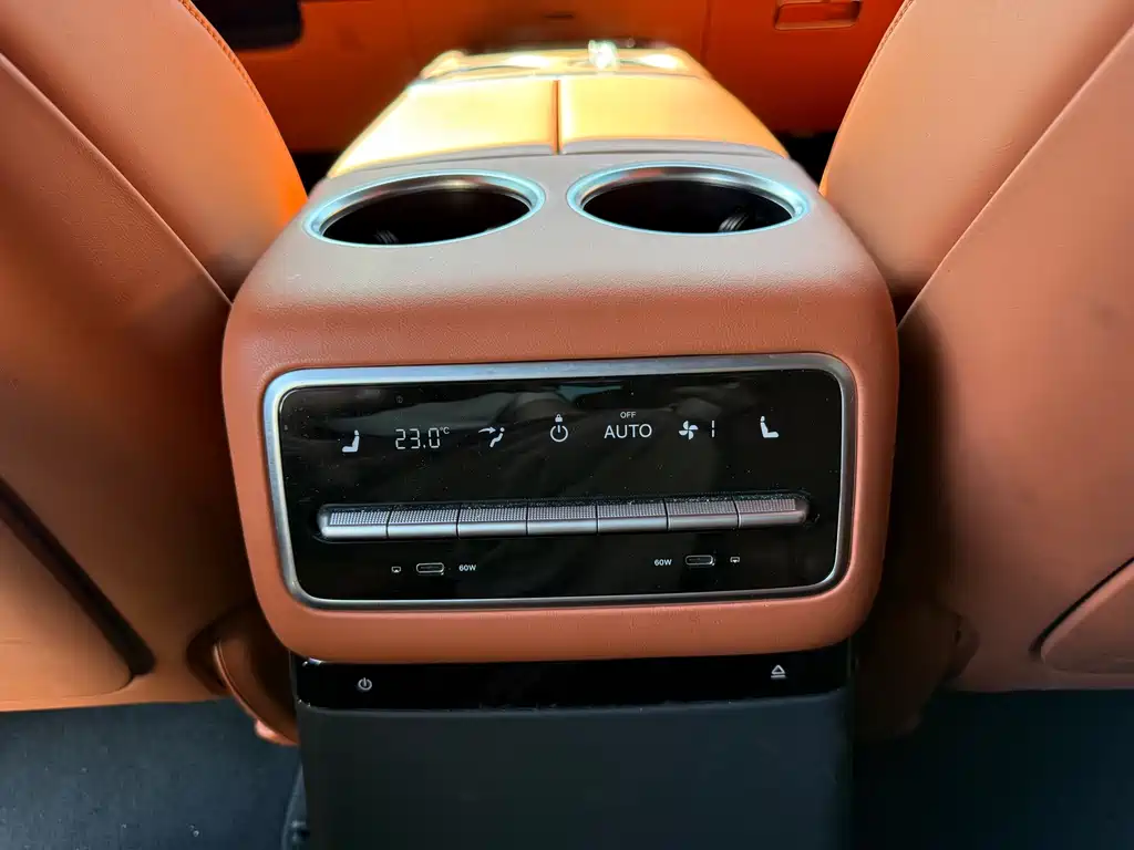 Li Auto Li L9 — миниатюра 12