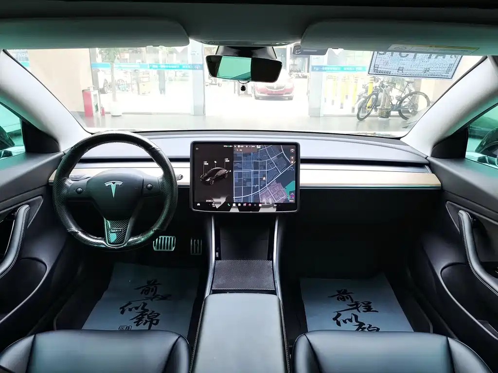 Tesla Model 3 — миниатюра 11