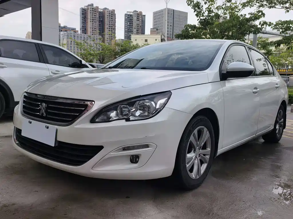 Peugeot 408 2016