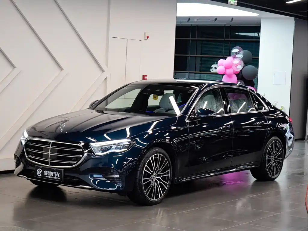Mercedes-Benz E-Class 2024