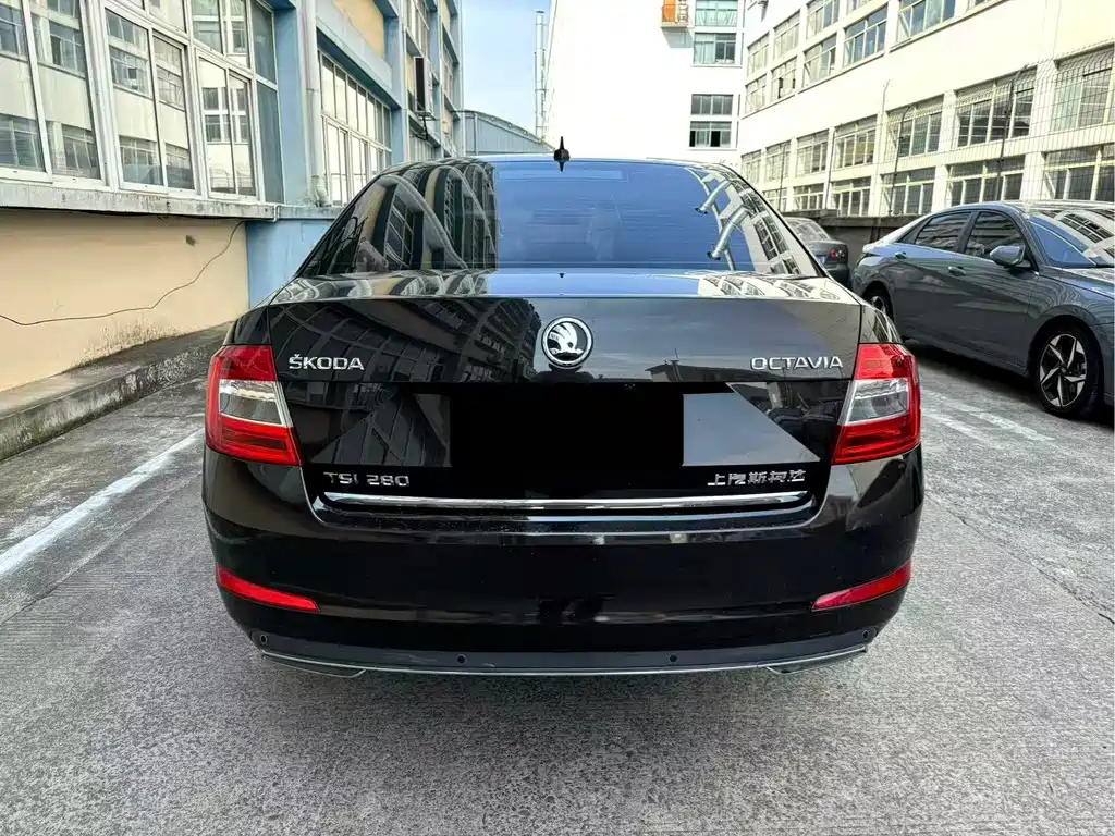 Skoda Octavia — миниатюра 9