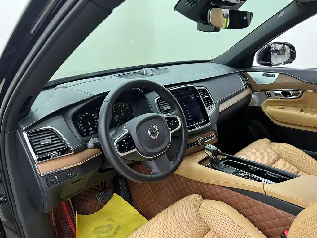 Volvo XC90 — миниатюра 16