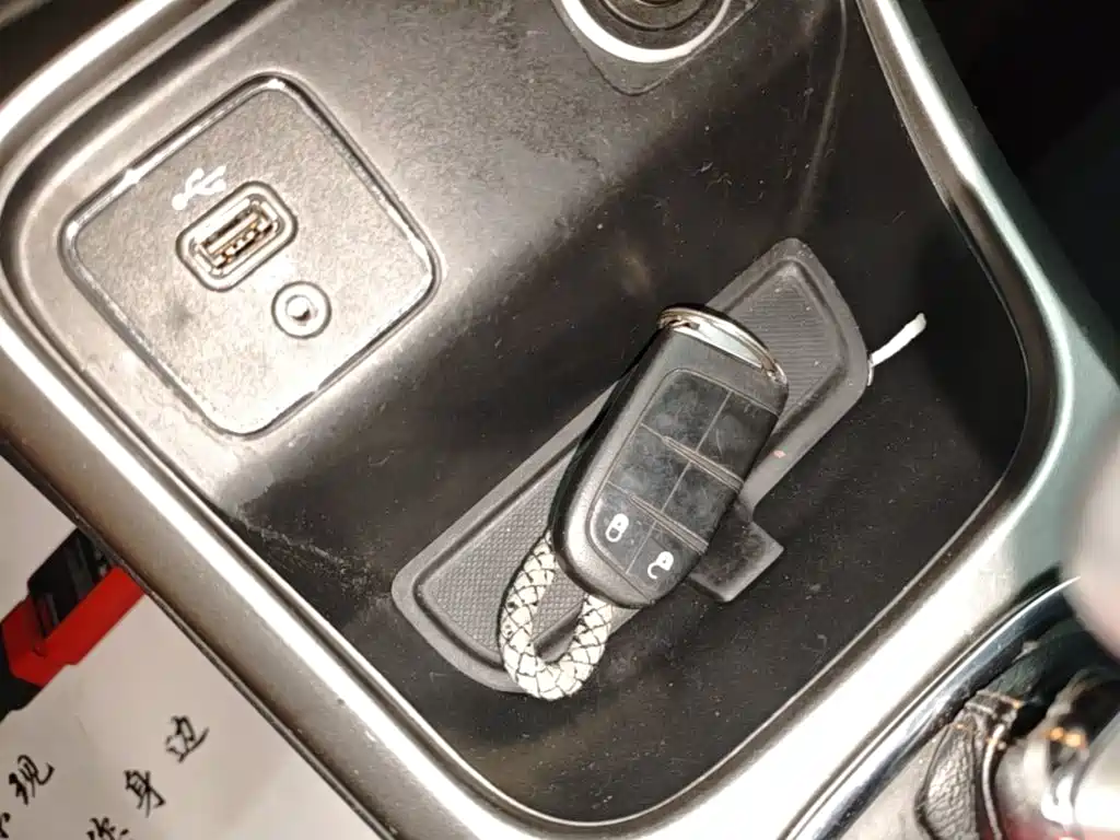 Jeep Compass — миниатюра 9