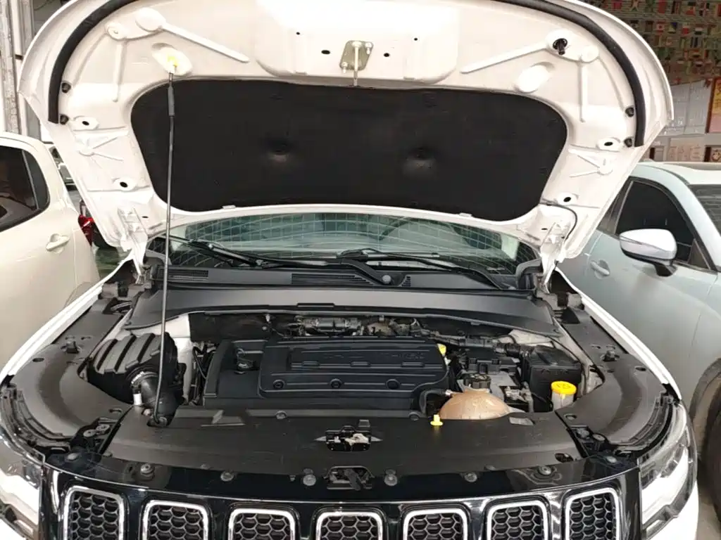 Jeep Compass — миниатюра 20