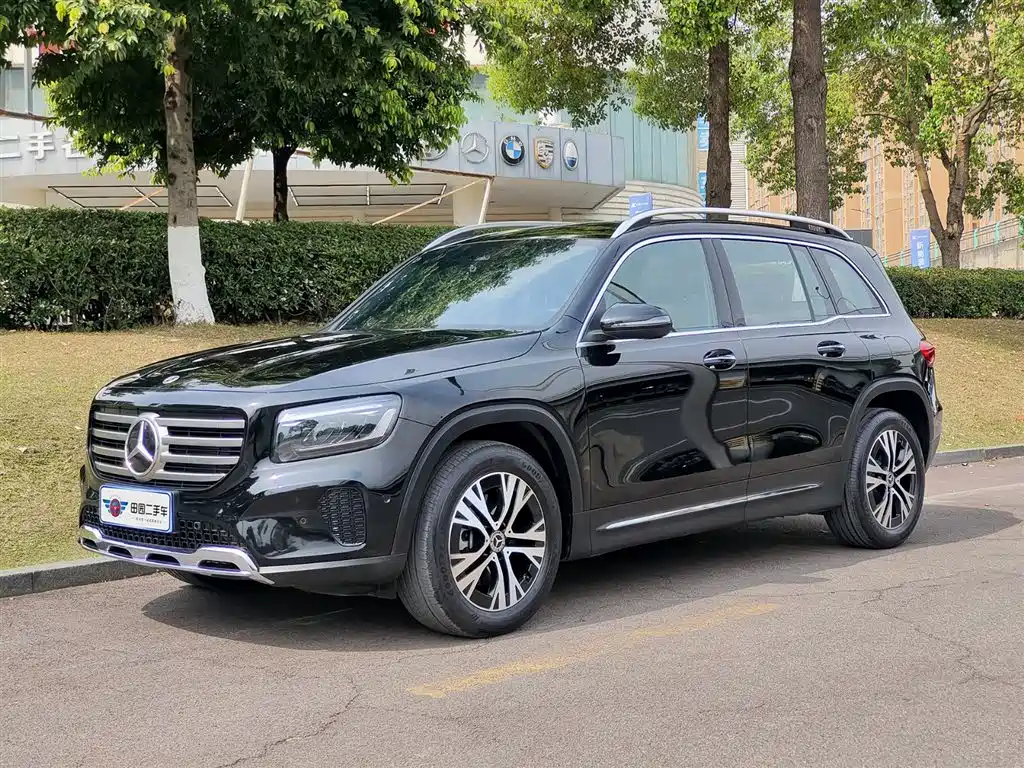 Mercedes-Benz GLB 2025