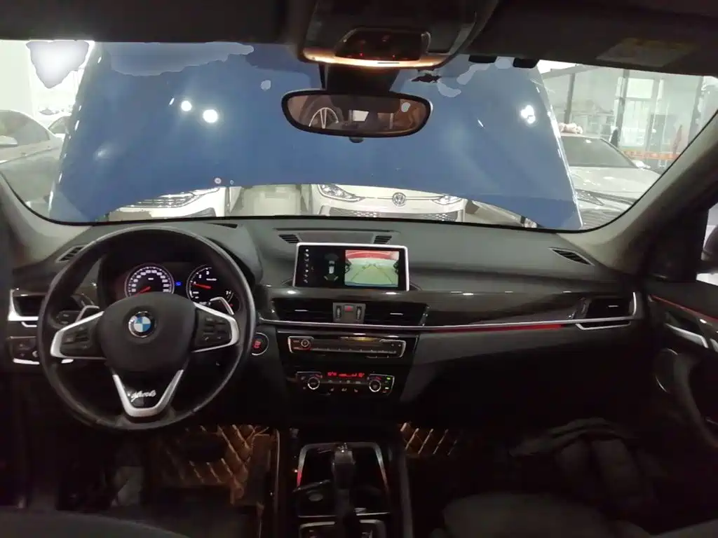 BMW X1 — миниатюра 10