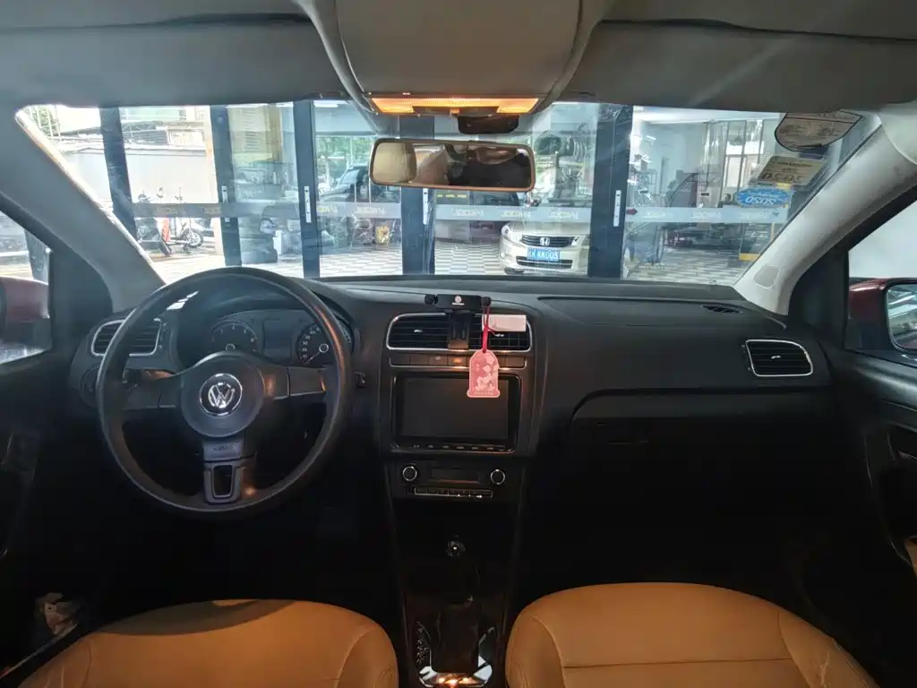 Volkswagen Polo — миниатюра 9
