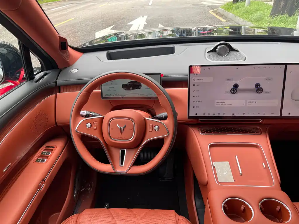 VOYAH Taishan X8 — миниатюра 5
