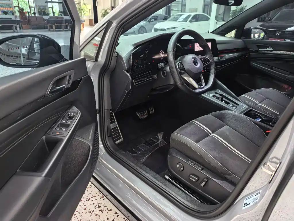 Volkswagen Golf — миниатюра 11
