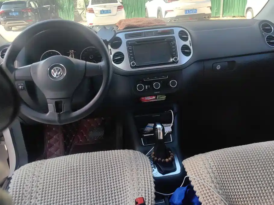 Volkswagen Tiguan — миниатюра 12