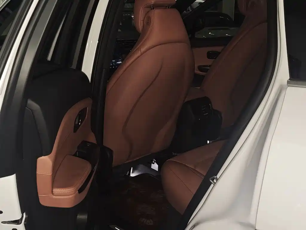 NIO EC6 — миниатюра 8