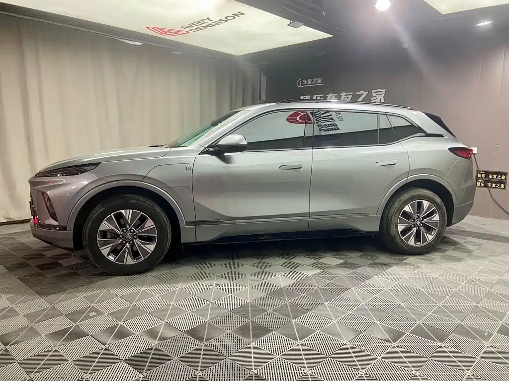 Buick E5 — миниатюра 4