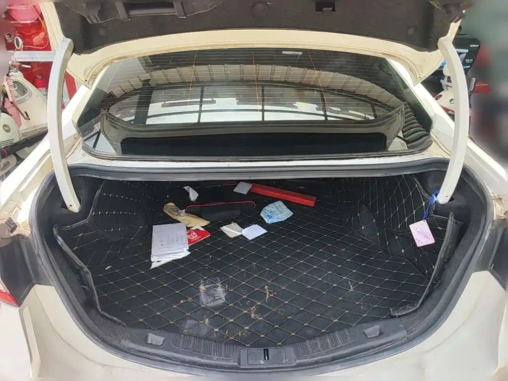 Ford Mondeo — миниатюра 10