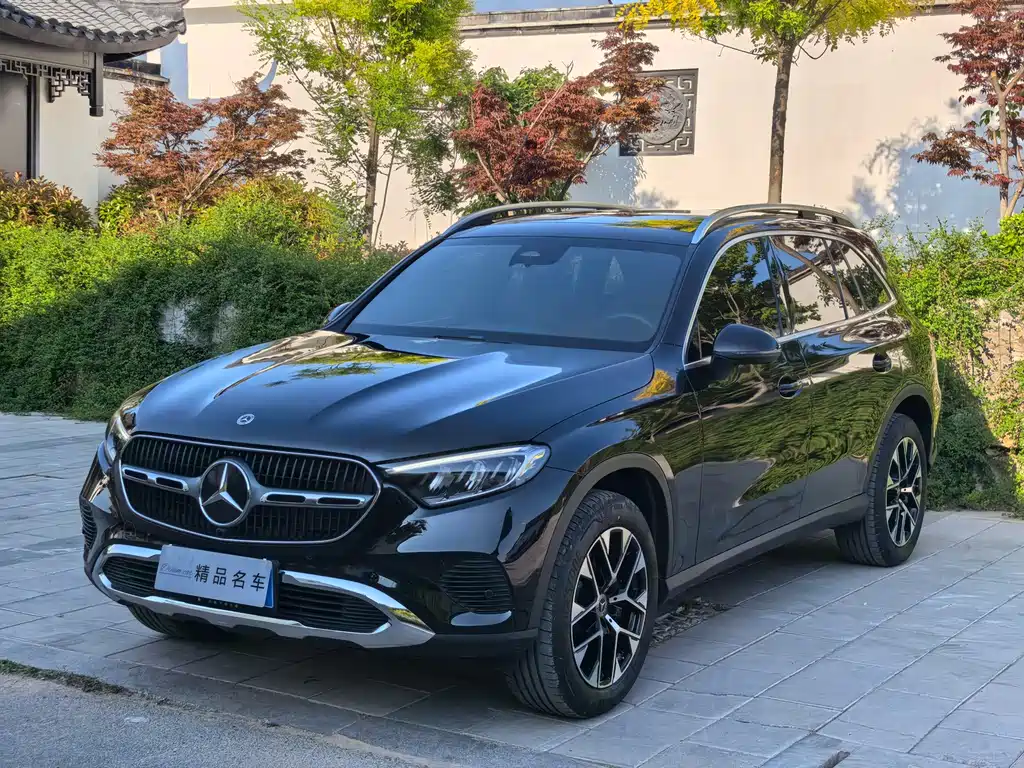 Mercedes-Benz GLC 2023