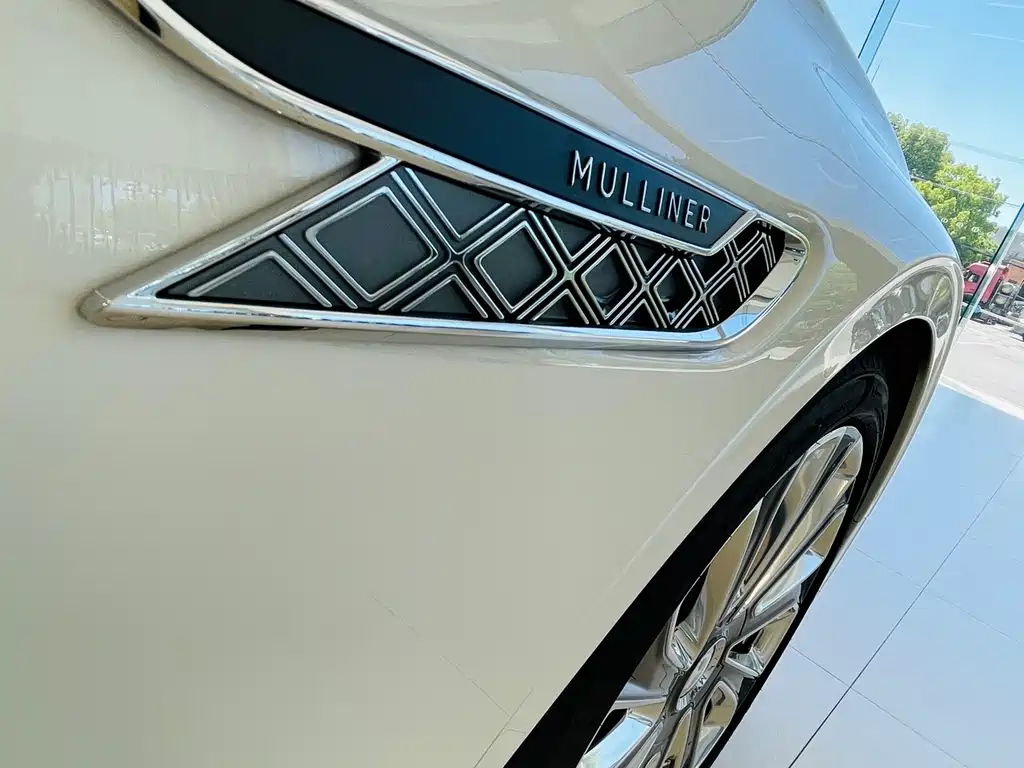 Bentley Flying Spur — миниатюра 10