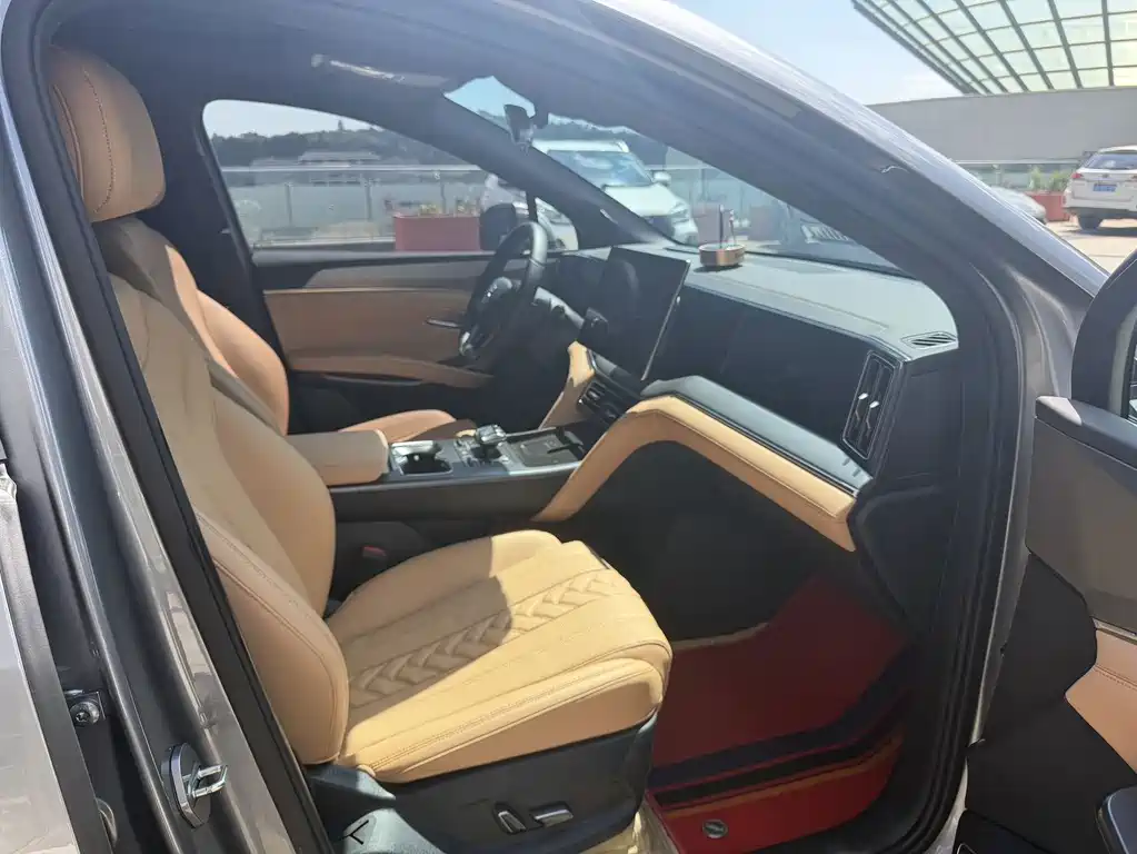 BYD L DM-i — миниатюра 8
