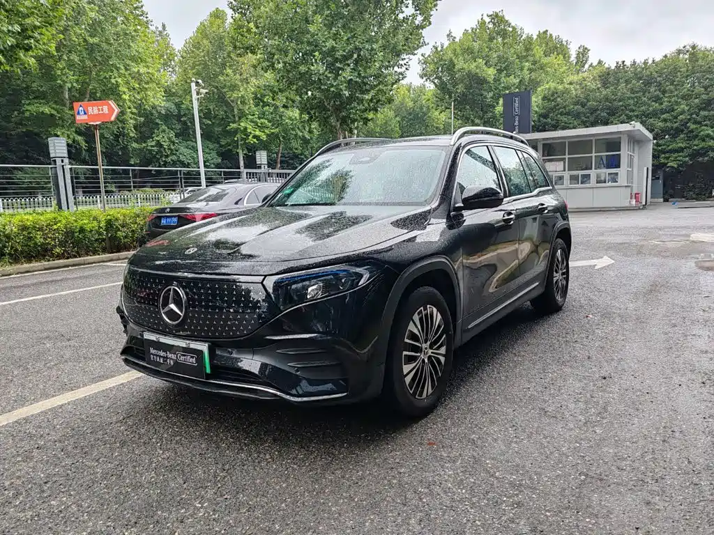 Mercedes-Benz EQB