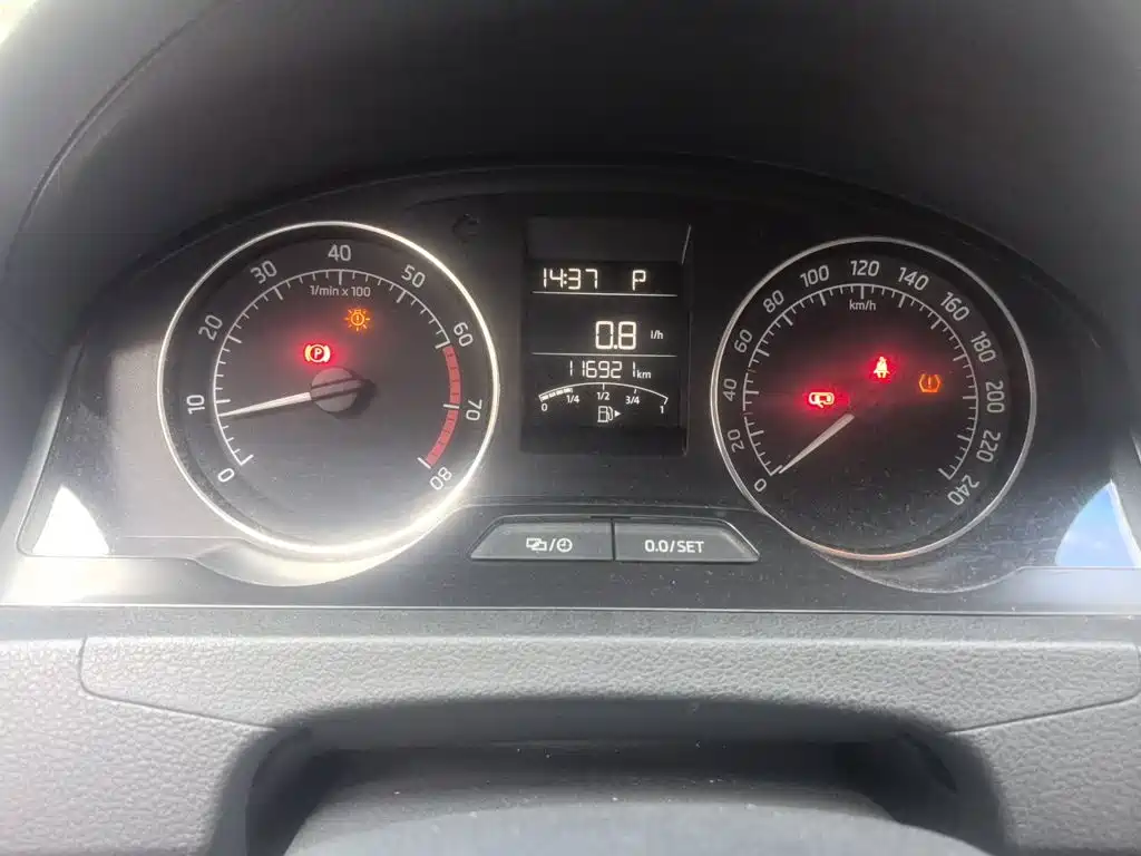 Skoda Rapid Spaceback — миниатюра 7