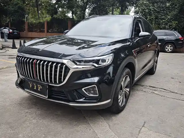 RED FLAG HONGQI HS5 2021