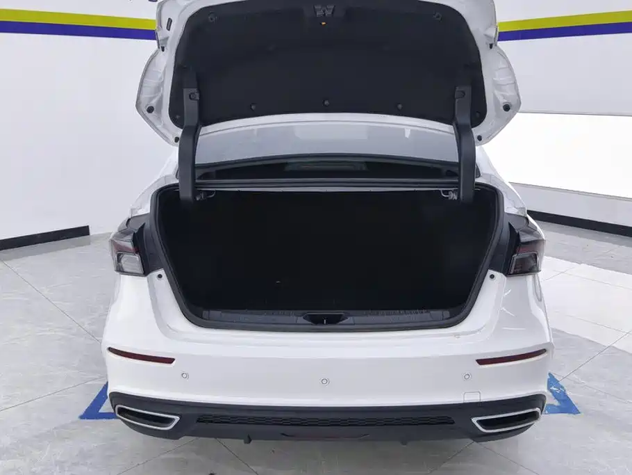 Chery Arrizo 5 PLUS — миниатюра 4