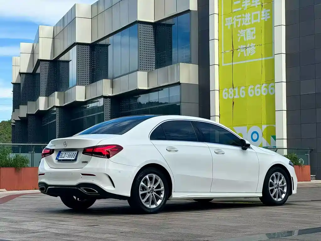 Mercedes-Benz A-Class — миниатюра 7