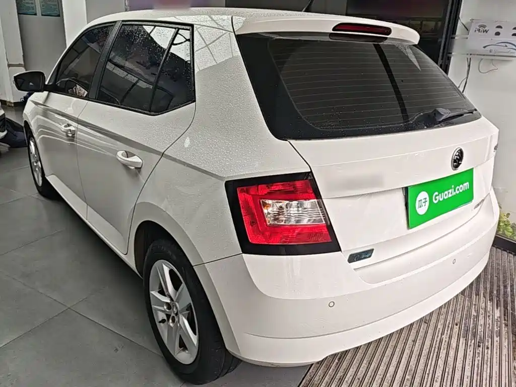 Skoda Fabia — миниатюра 5