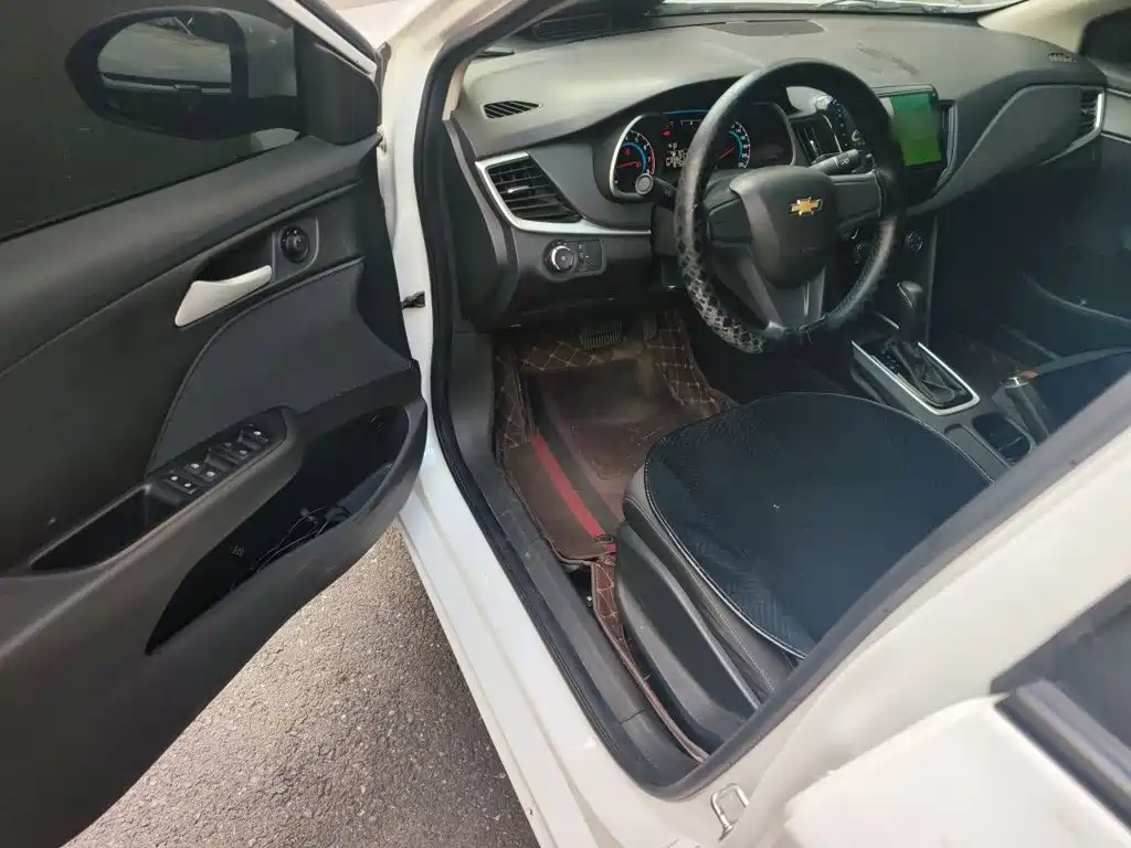 Chevrolet Cavalier — миниатюра 12