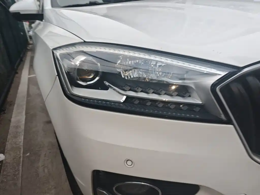 Borgward BX7 — миниатюра 7