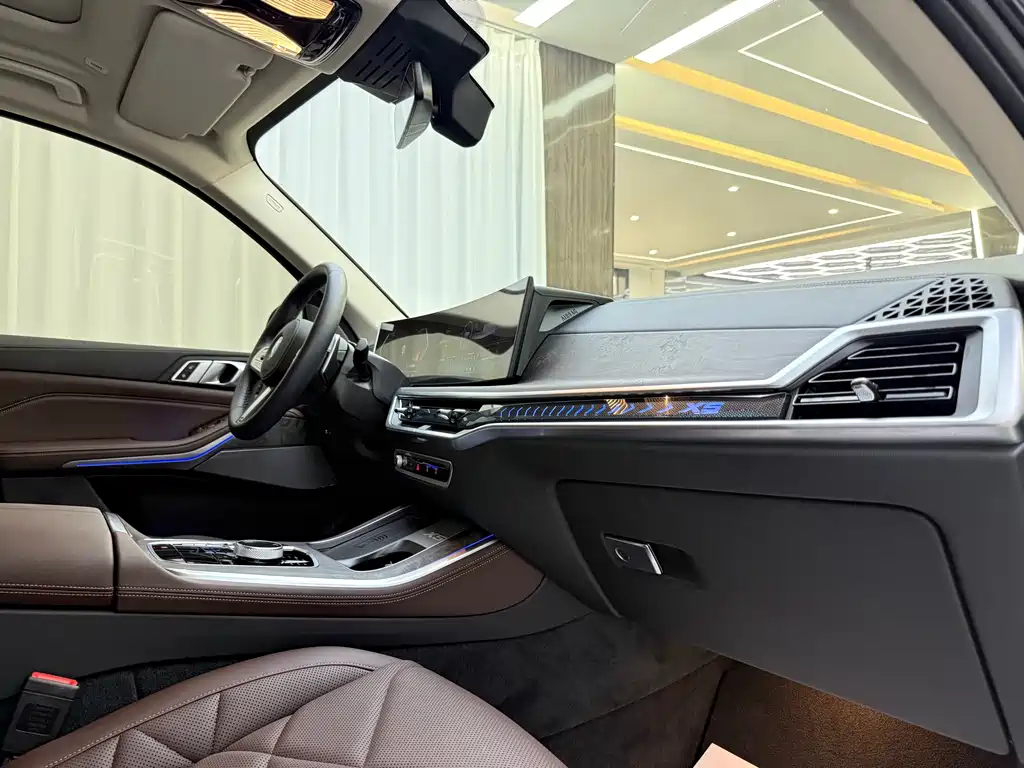 BMW X5 — миниатюра 13