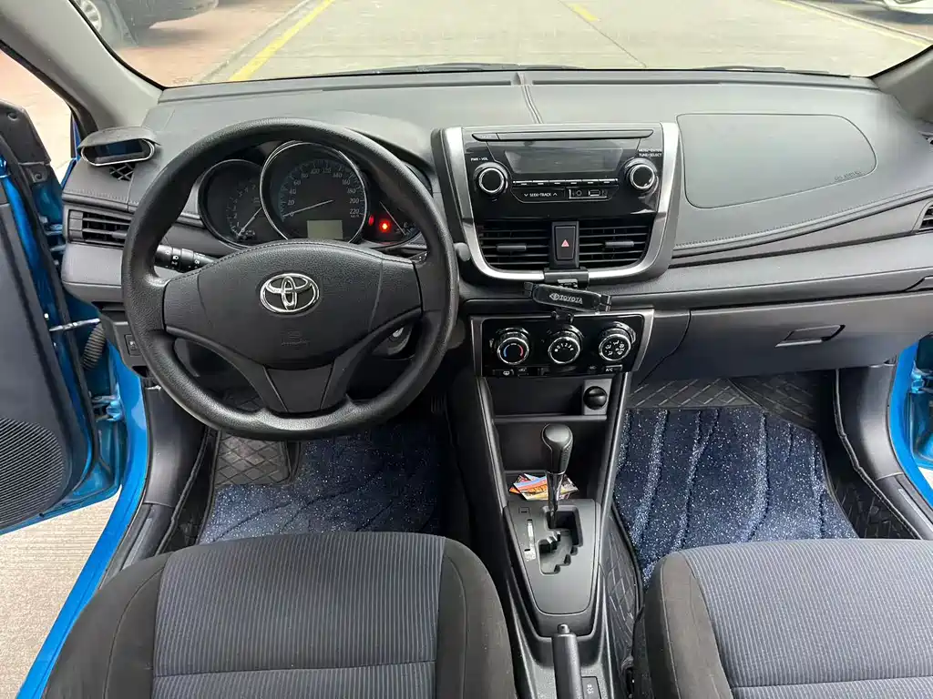 TOYOTA YARIS L ZHIXUAN