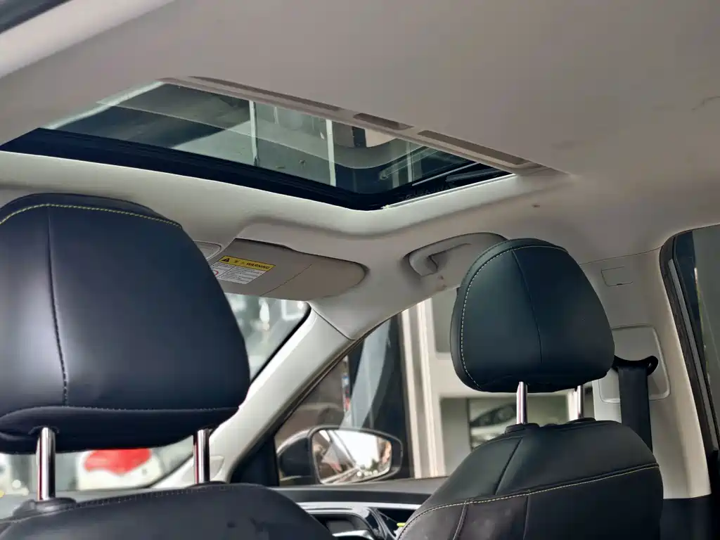 Roewe i5 — миниатюра 13