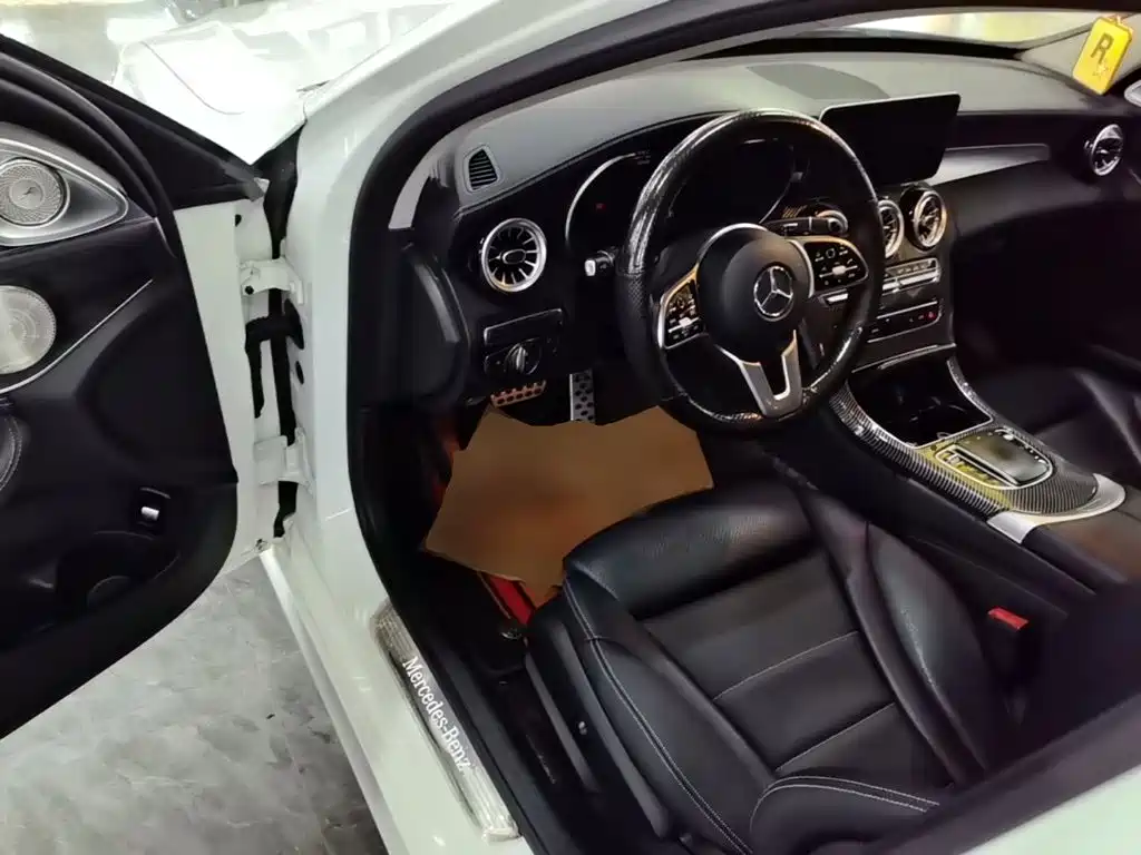 Mercedes-Benz C-Class — миниатюра 16