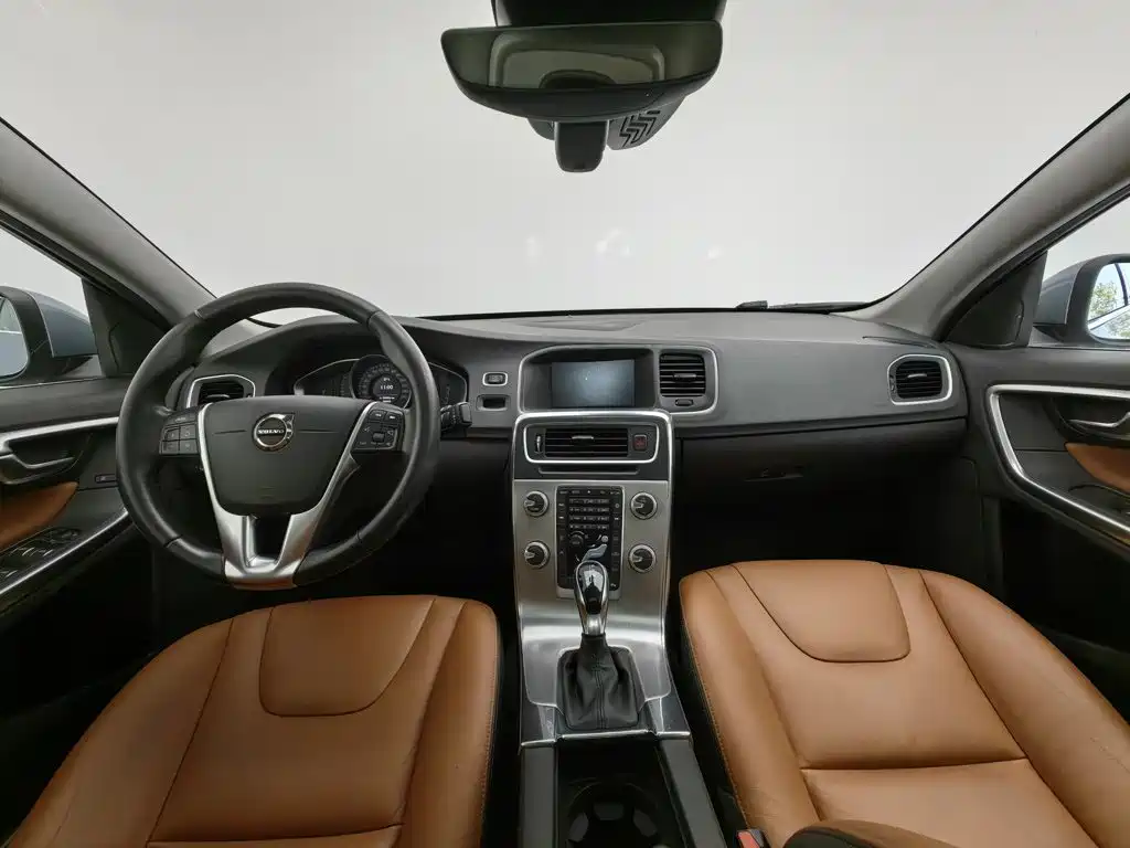 Volvo S60 — миниатюра 5