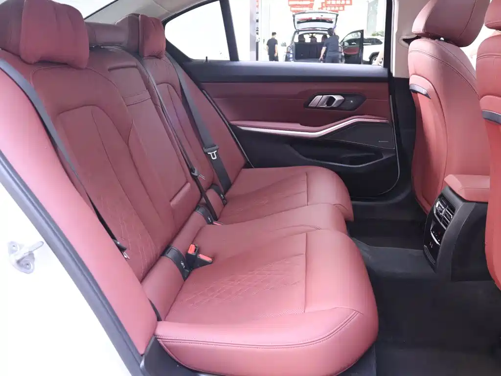 BMW 3 Series — миниатюра 22