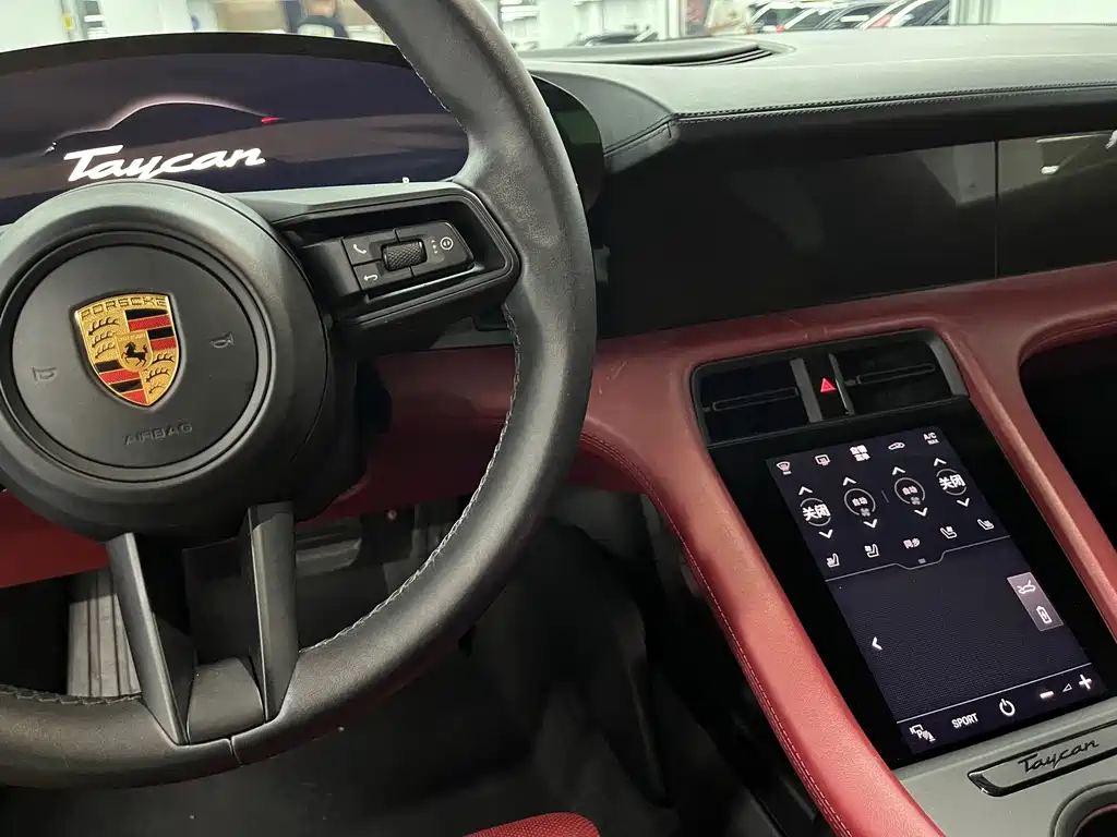 Porsche Taycan — миниатюра 5