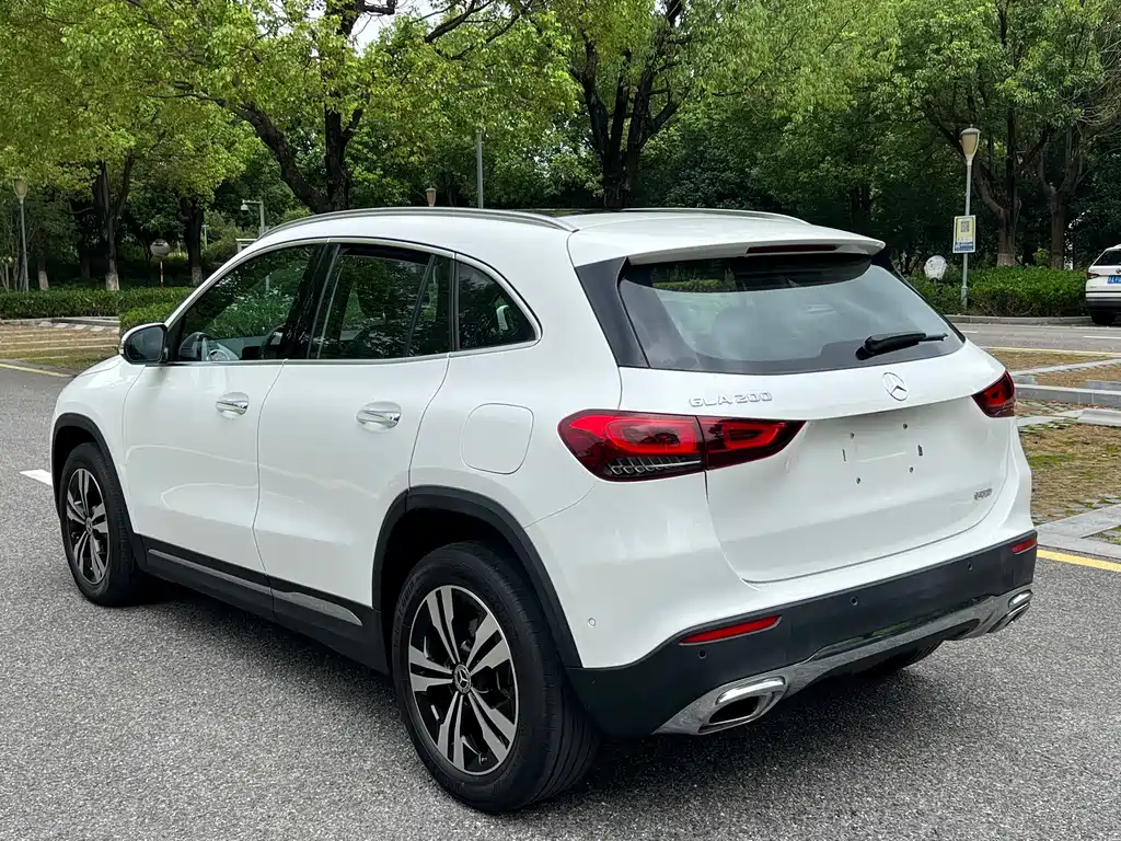 Mercedes-Benz GLA — миниатюра 6