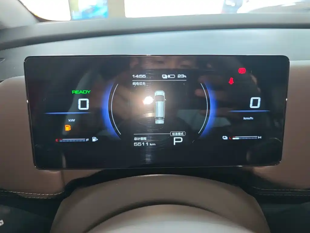 Wuling Xingguang 730 New Energy — миниатюра 12
