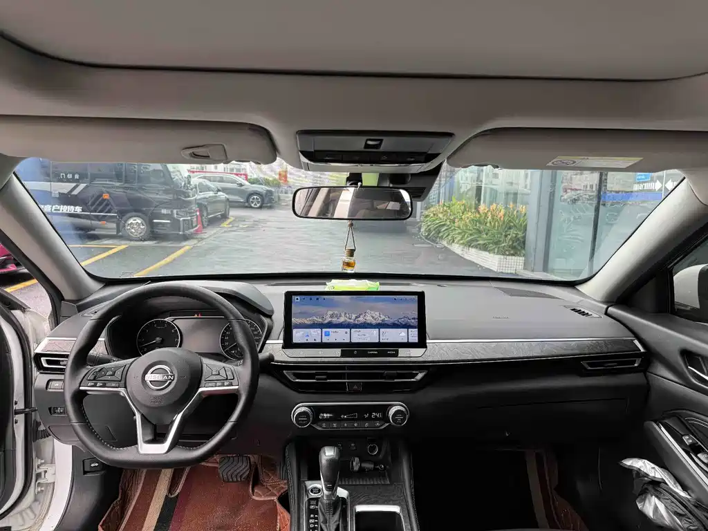 Nissan Teana — миниатюра 3