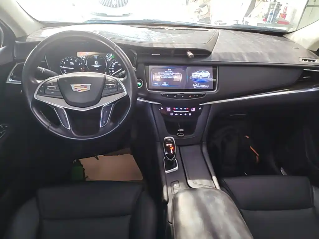 Cadillac XT5 — миниатюра 10