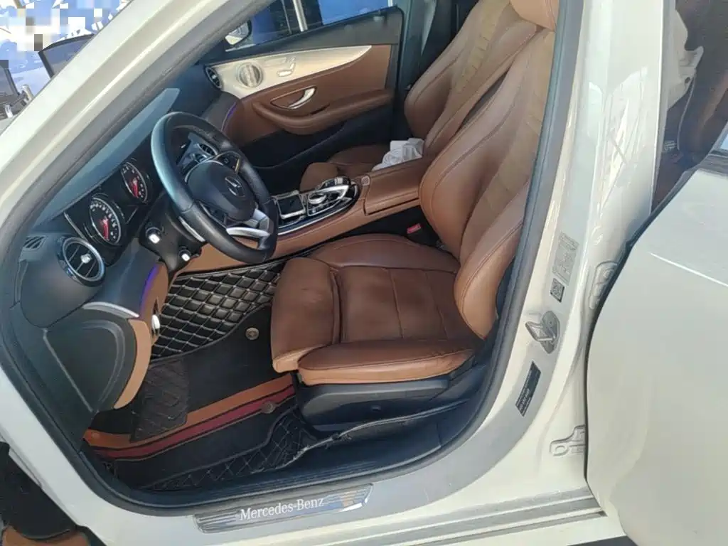 Mercedes-Benz E-Class — миниатюра 20