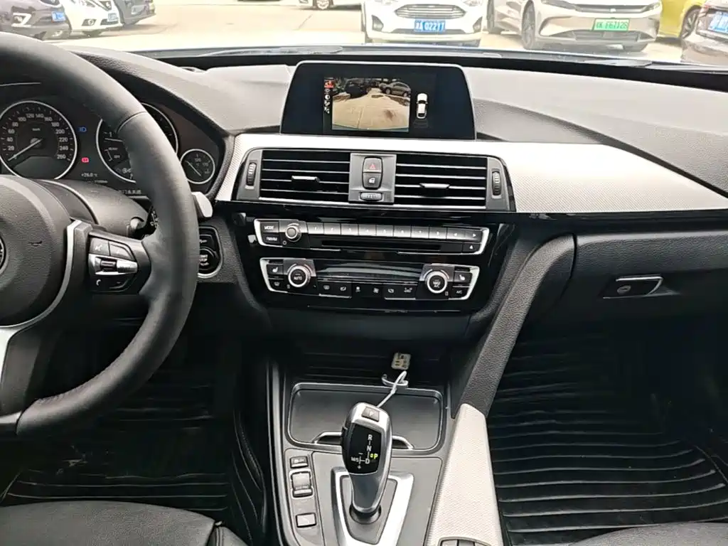 BMW 3 Series GT — миниатюра 13