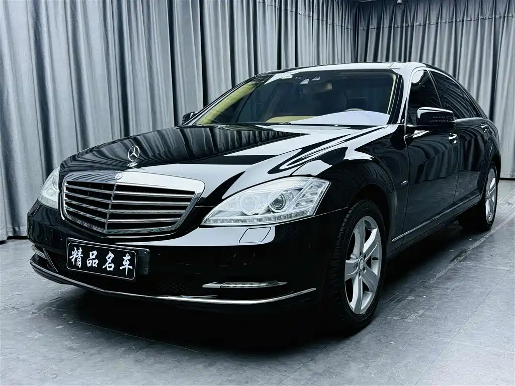 Mercedes-Benz S-Class 2012