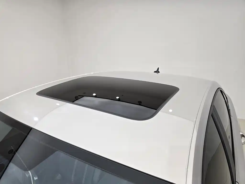 Volkswagen Lavida — миниатюра 4