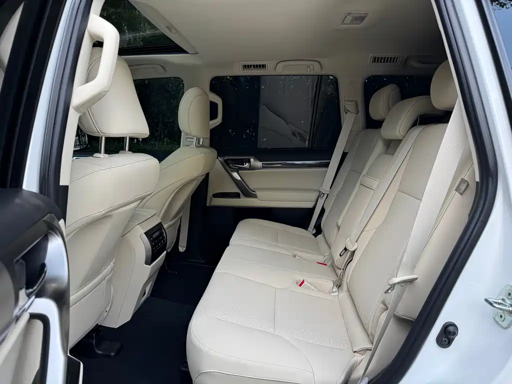 Lexus GX — миниатюра 16