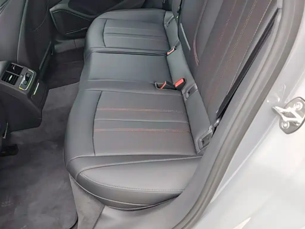 Audi A4L — миниатюра 17